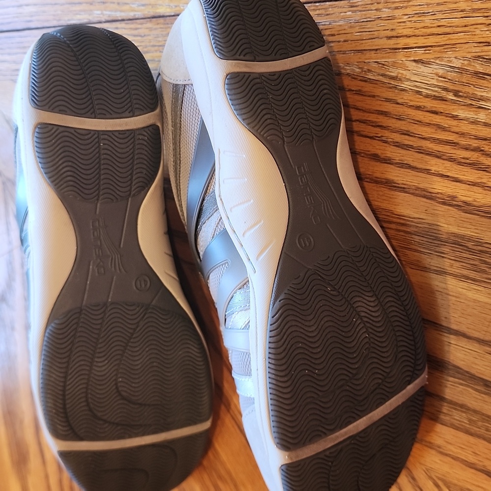 Dansko Henrietta Sneakers - Picture 4 of 8